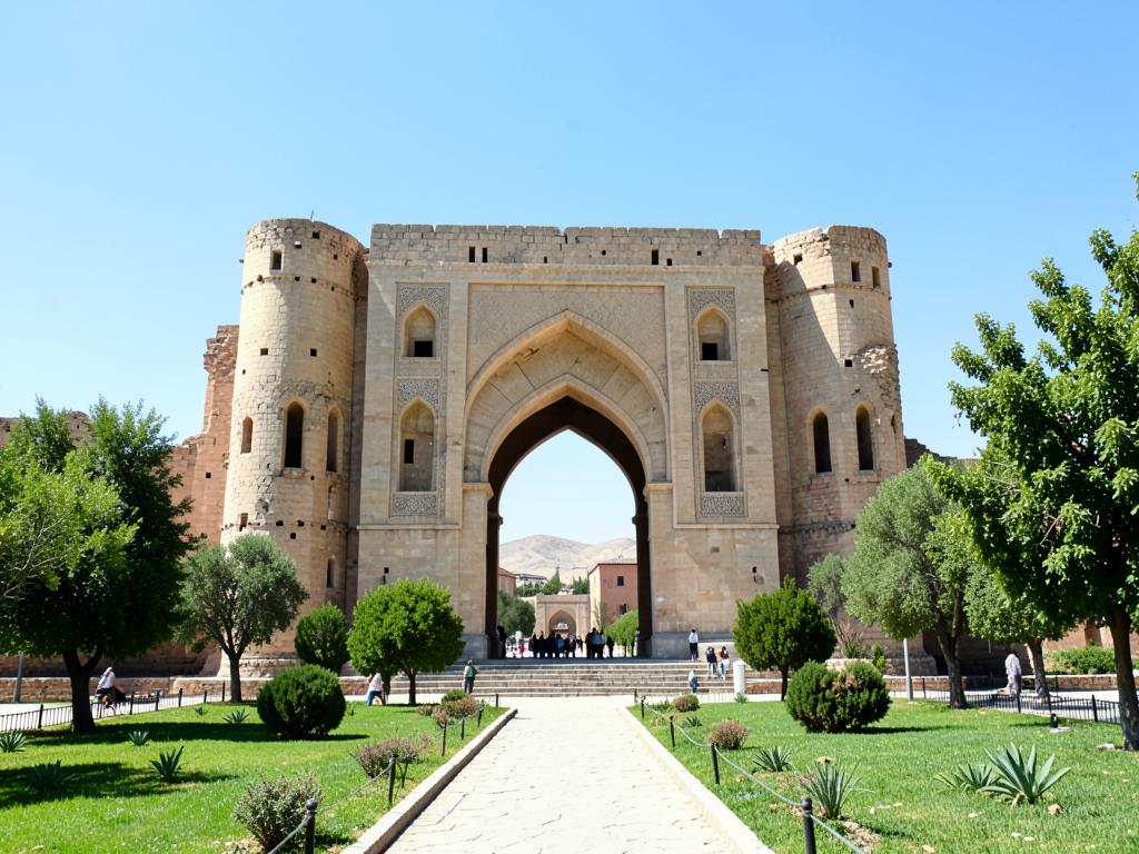Shahrisabz + Meraki